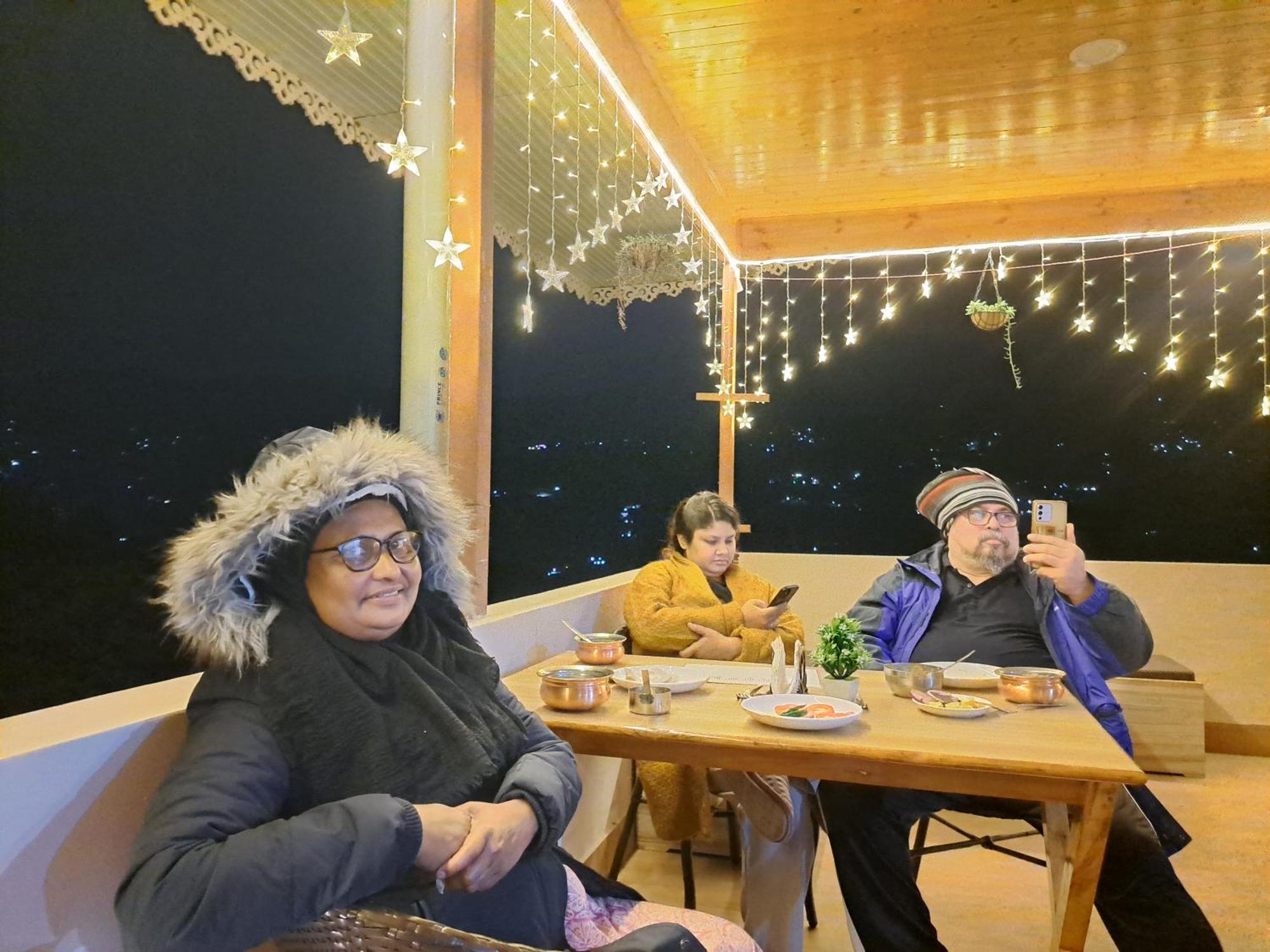 Snow White Retreat Hotel And Restaurant Gangtok Eksteriør billede
